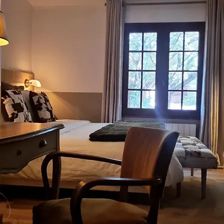 Le Clos De La Tour D'oerrianh Bed & Breakfast Nimes