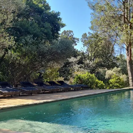 Bed & Breakfast Le Clos De La Tour D'oerrianh *
