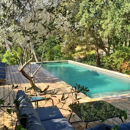 Le Clos De La Tour D'oerrianh * Nimes